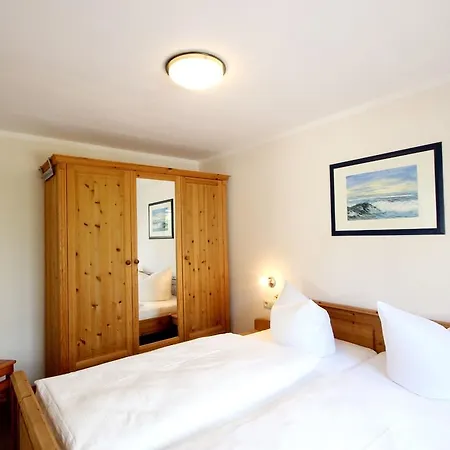 Alte Tischlerei By Rujana Sellin (Rugen)